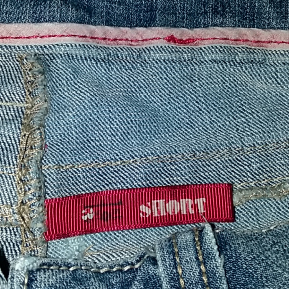 Short - Picture 4 of 4